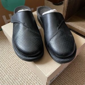 Clarks Black Leather mules